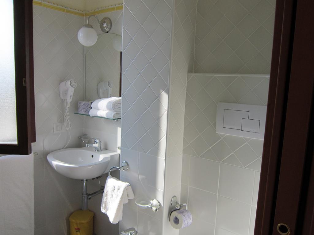 Hotel Santa Rosalia Marina di Camerota Bagian luar foto